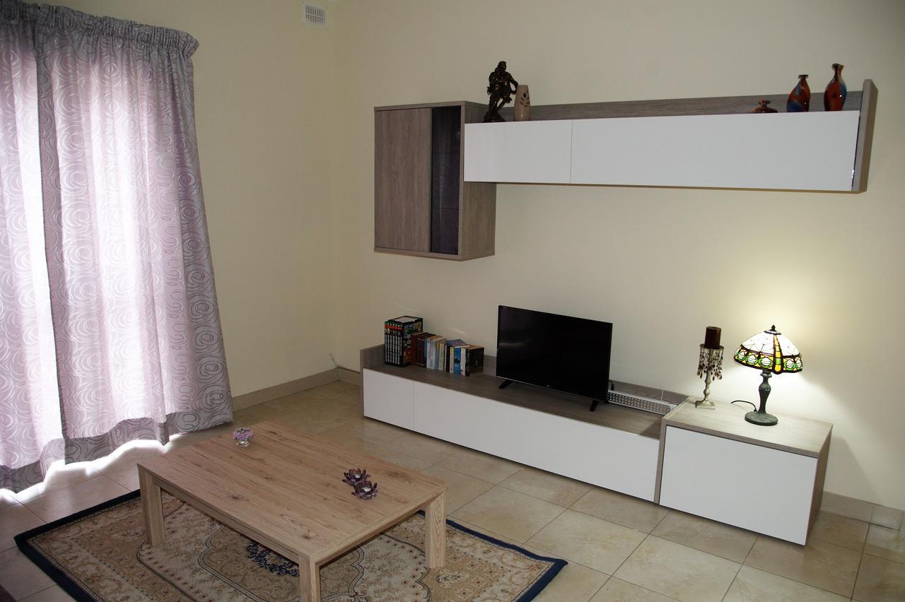 Doms Apartment Tarxien Extérieur photo